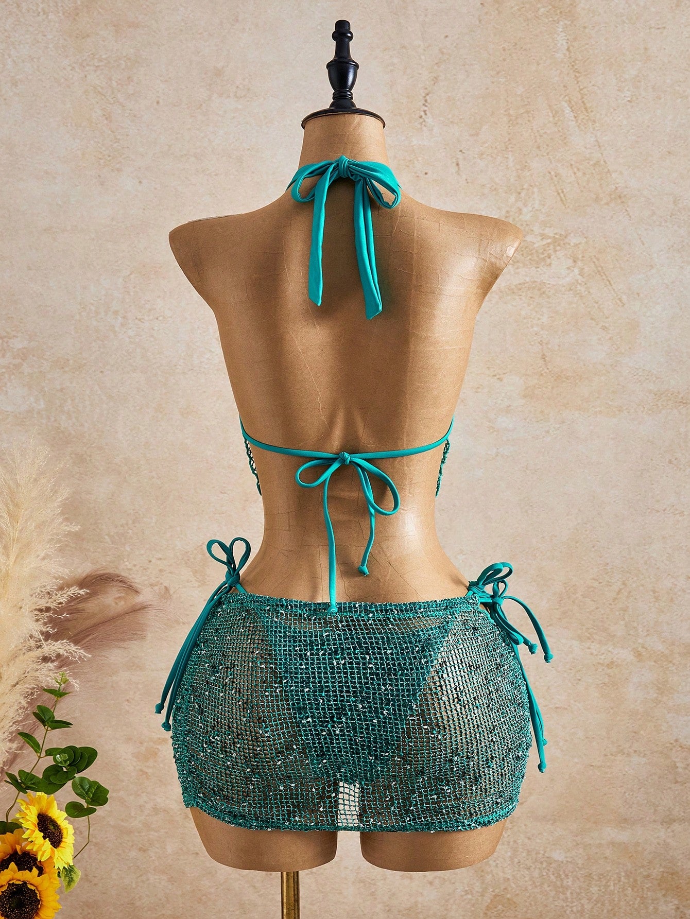 Women's New Spring/Summer 3 PiecesBeach Set, Halter Deep V Crochet Collar Design Bikini With Sheer Wrap Skirt, Suitable For Pool Parties, Music Festivals, Carnivals Vacation