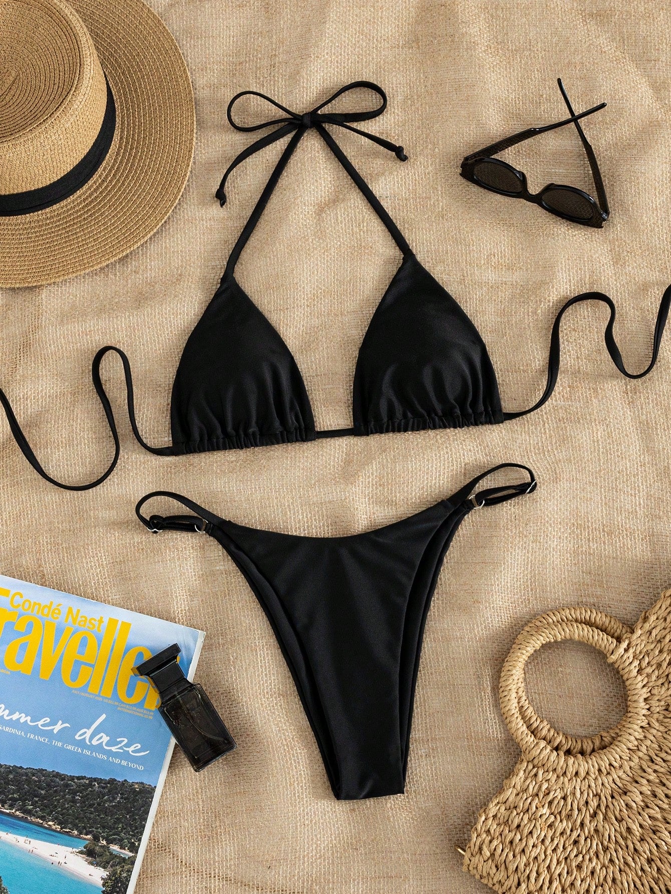 Women's Sexy Fashion Minimalist Premium Elegant Sexy Young 2-Piece Set Casual Romantic Vacation Beach Travel Party Full Body Double-Sided Striped Print Halter Neck Tie Swimwear Set Spring/Summer New
