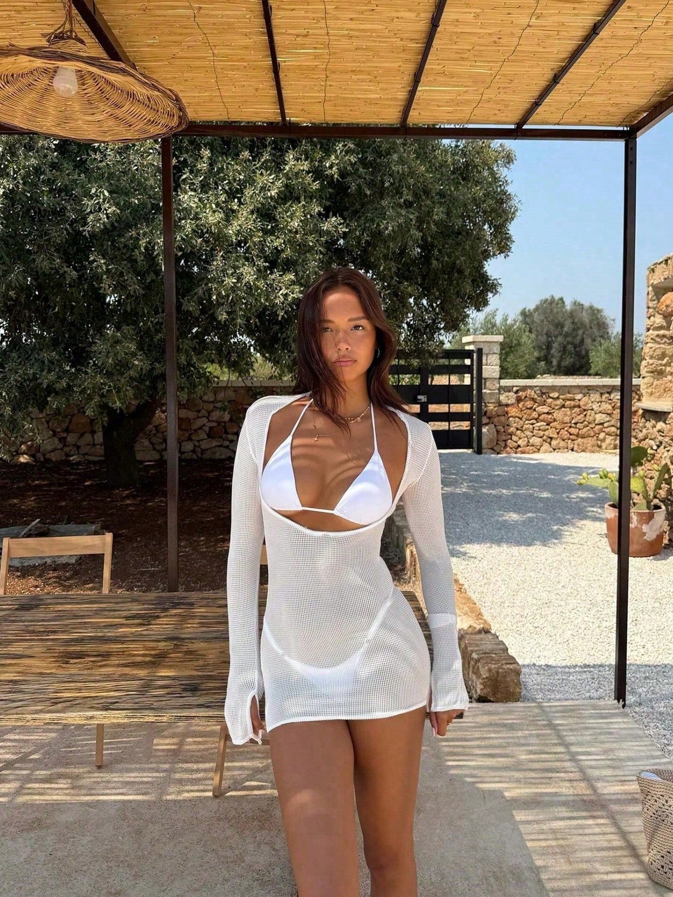 Women's Summer Vacation Dress, White Sheer Knit Long Sleeve Deep V-Neck Short Cover Up, Sexy Medium Stretch Beach Swimsuit Cover-Up, Suitable For Spring/Summer Daily Commute