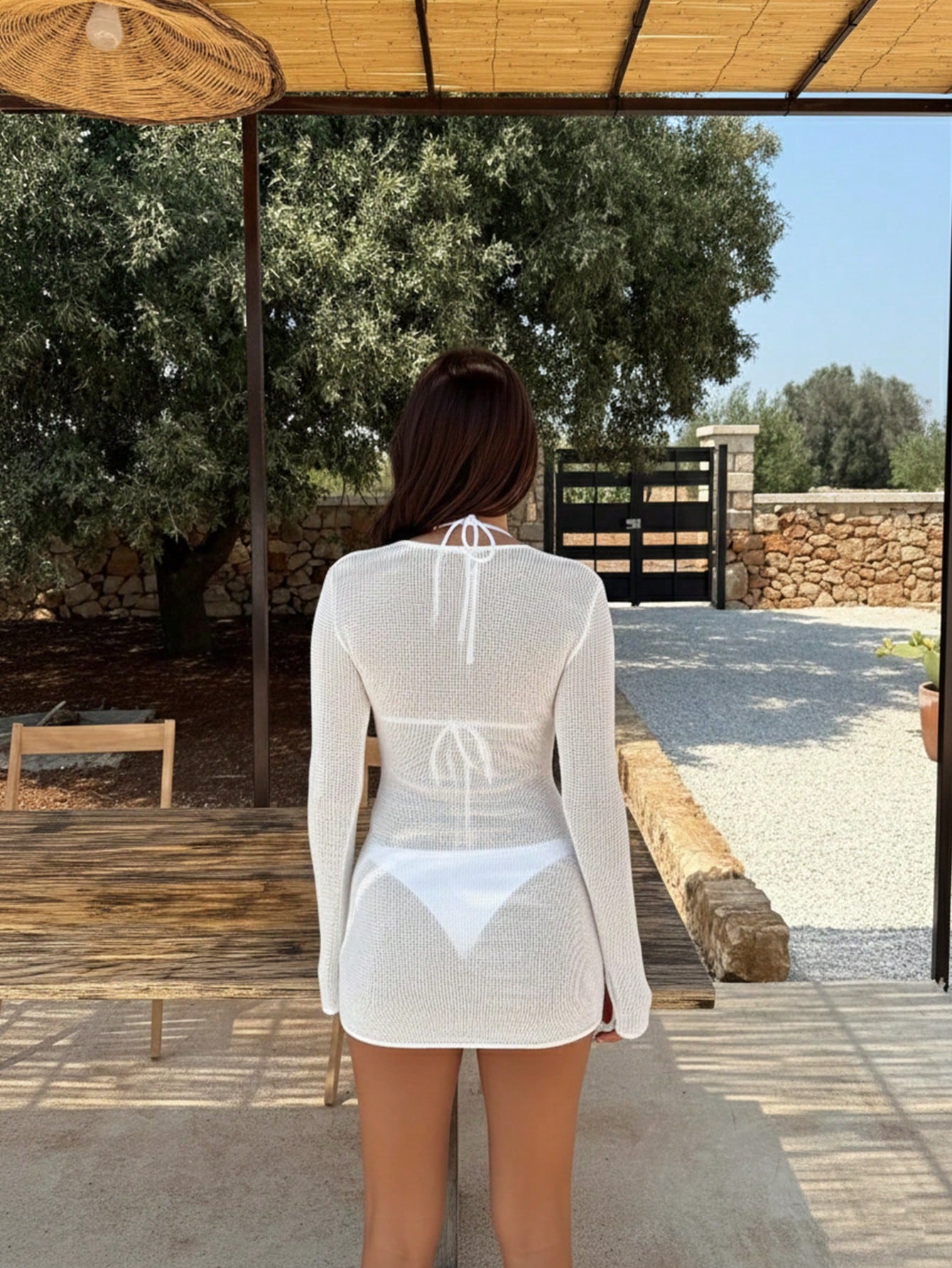Women's Summer Vacation Dress, White Sheer Knit Long Sleeve Deep V-Neck Short Cover Up, Sexy Medium Stretch Beach Swimsuit Cover-Up, Suitable For Spring/Summer Daily Commute