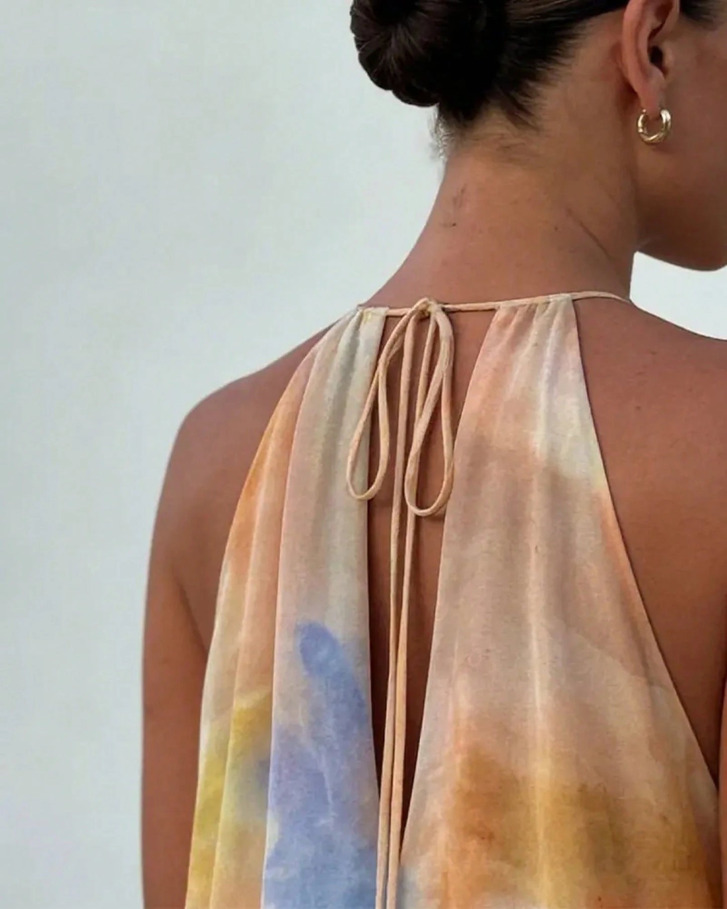 Women's Tie Dye Chiffon Maxi Dress- Halter Neck Backless Flowy A-Line Long Dress Sunset Gradient Print Vacation Summer Beach Dress For Women