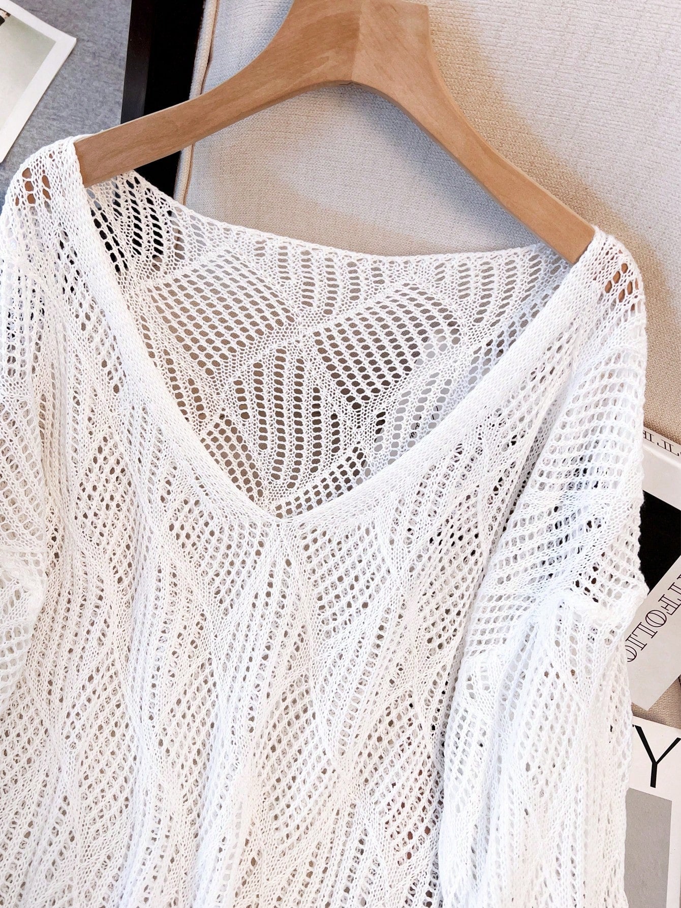 Women's V-Neck Hollow Rhombus Design Loose Knit Cover Up, Airy And Breathable For Beach/Resort Wear, Spring/Summer Vacation White, Boho Chic