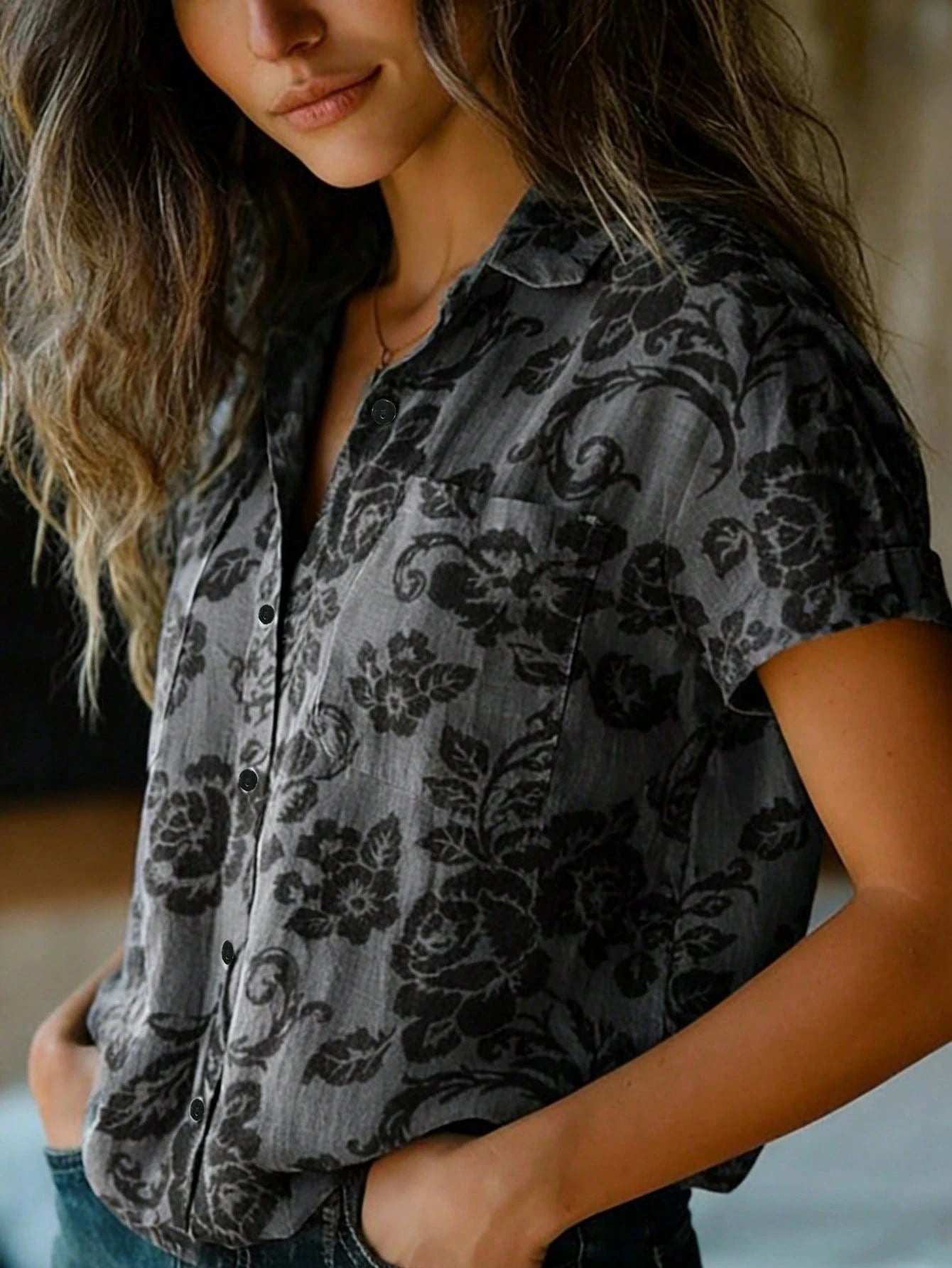 YI XUAN Plus Size Women's Retro Printed Fashion Shirt, Front Double Pocket Design, Short Sleeve Blouse Vacation Summer